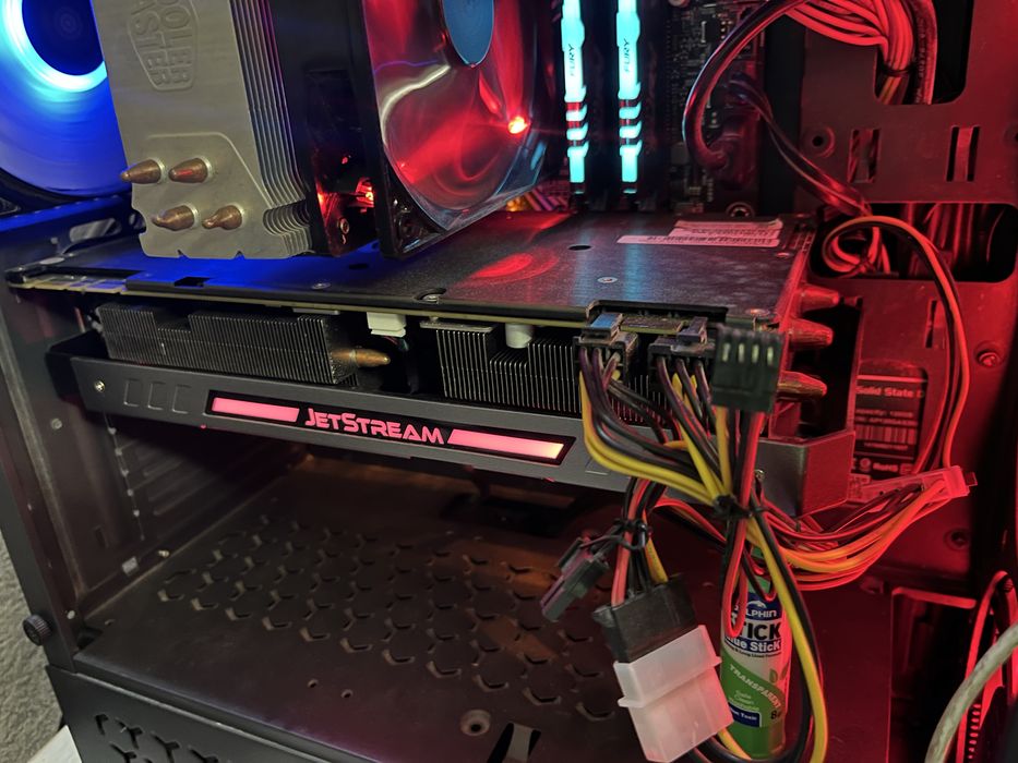 Видеокарта GTX 1080 super jetstream