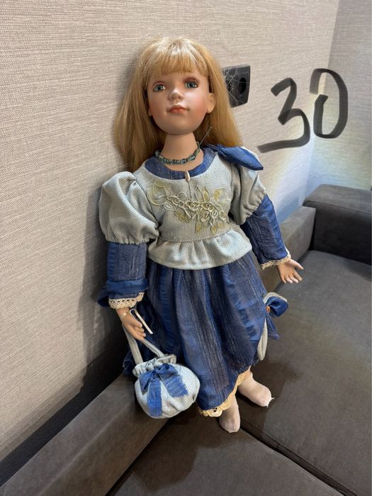 Продам фарфоровые куклы