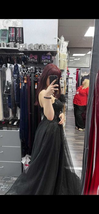 Уникална абитуриентска рокля-ръст 165-170см, М размер