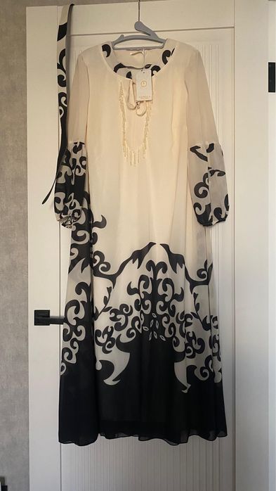 Продам новое платье