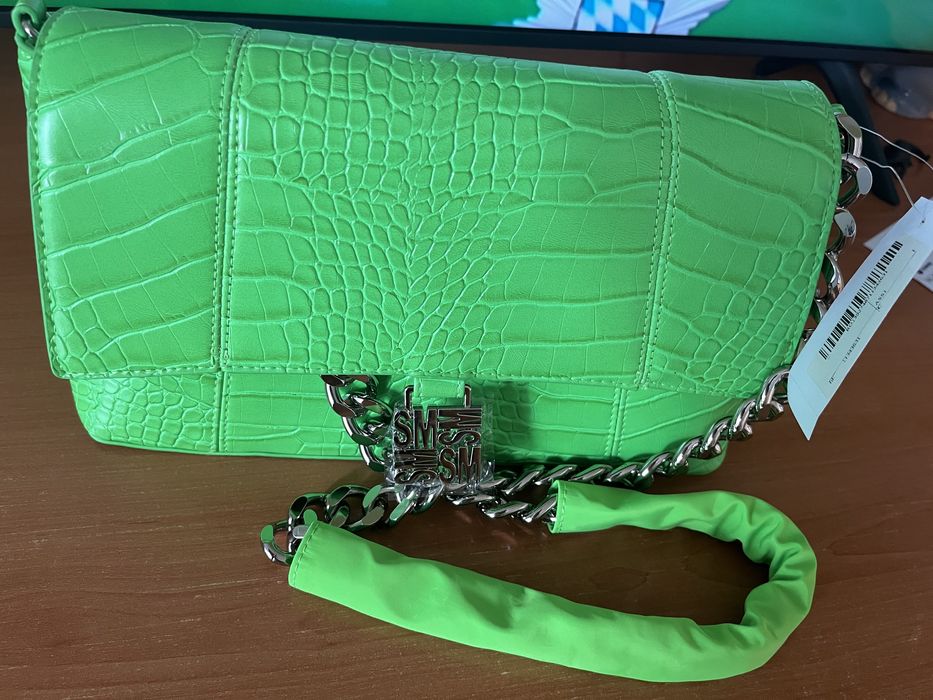 Чисто нова!!Чанта на Steve Madden