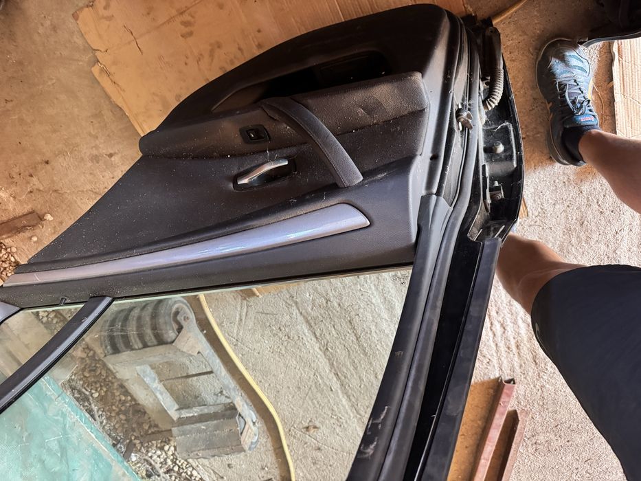 BMW E60/61 две задни врати,оборудвани