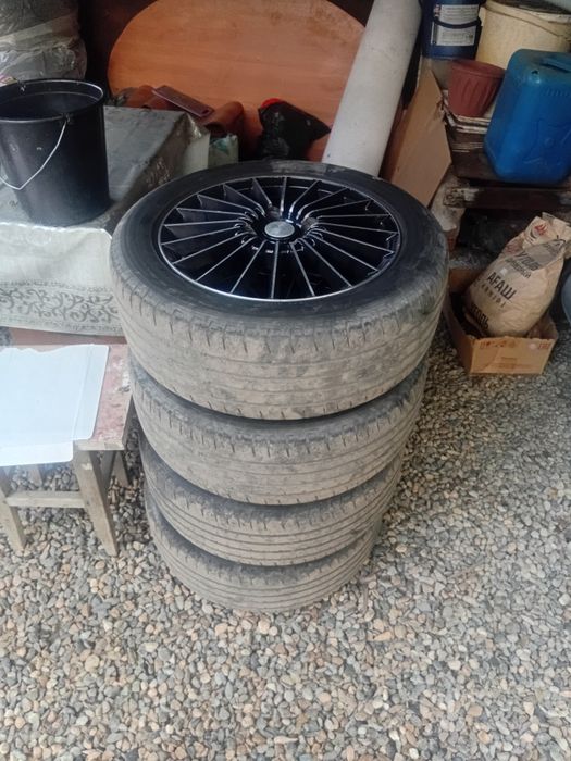 Продам диски с резиной