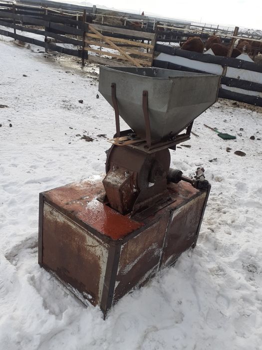 Зернодробилка  рабочая