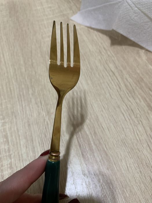 Вилки золотые новые