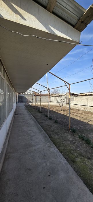 Кибрай цен.8.32.сот.6.хона.