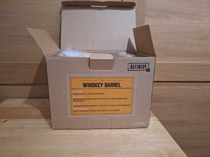 Дървено буре / бъчва за уиски-подаръчен комплект-Диспенсър / Декантер