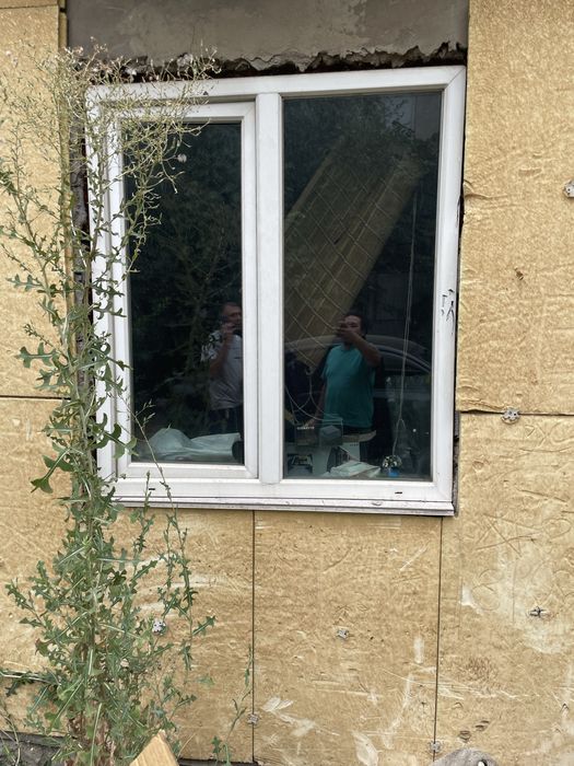 Срочно  Продам бу окна  9 штук