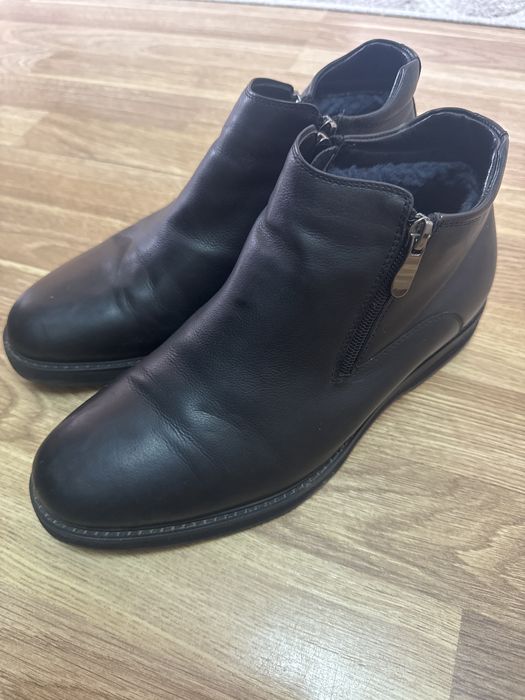 Ботинки зимние Carlo Delari 39 рр