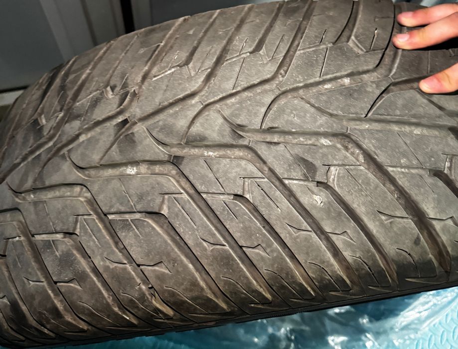 Шины летние с родными дисками крузак 200