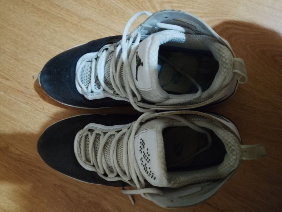 Vanda adidași Jordan preț 160 lei