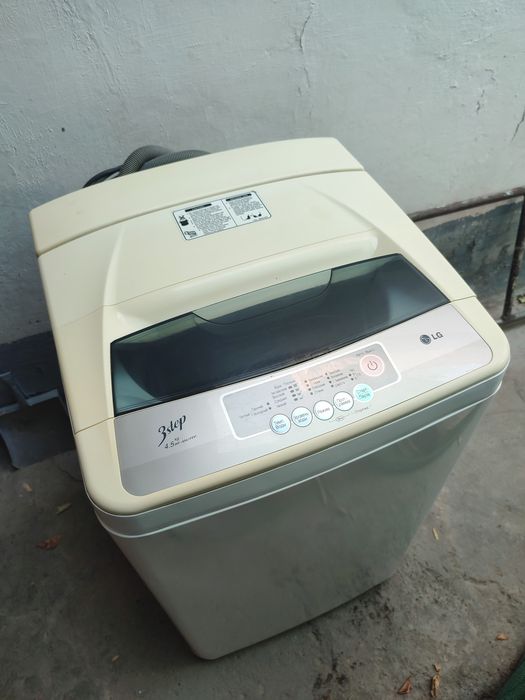 Стиральная машина LG. 4.5kg. Полуавтомат.