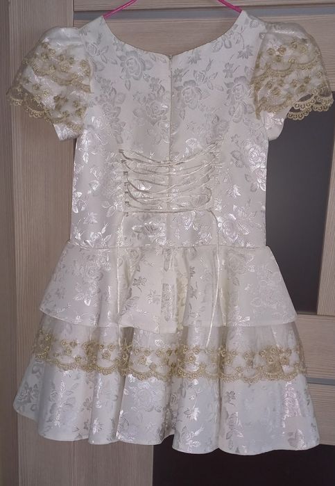 Продается нарядное платье