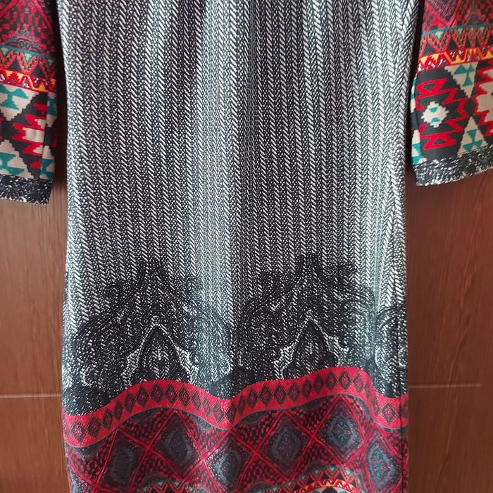 Дамска рокля с четвърт ръкав