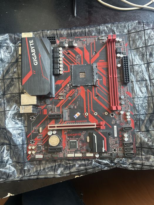 Материнская плата ам4 b450m gaming gigabyte
