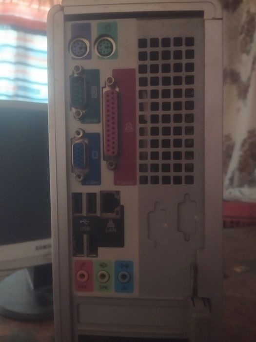 samsung kompyuter ishlaydi
