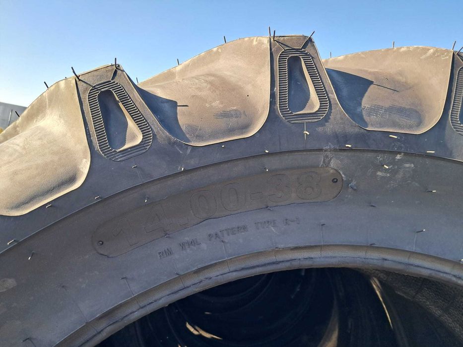 Cauciucuri noi 14.00-38 PANTHER 14 PLIURI anvelope tractor U650 spate