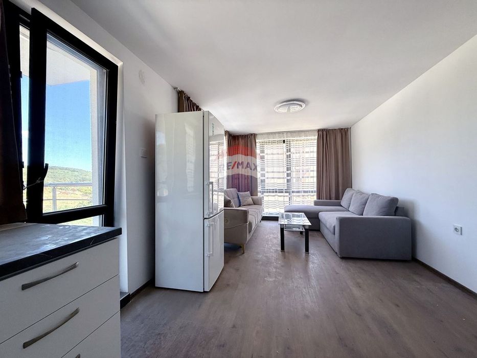 Продава се Тристаен апартамент в Варна, Виница - 99 кв.м за 1576 €/кв.м - Снимка #8