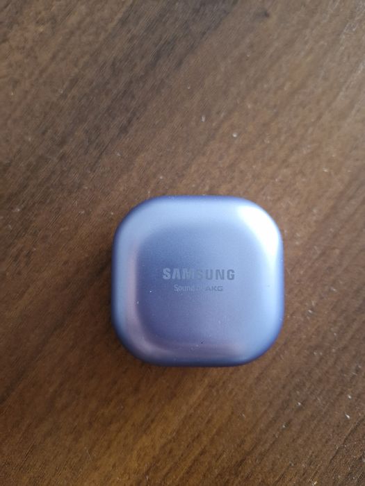 Продам безпроводные наушники Galaxy Buds Pro