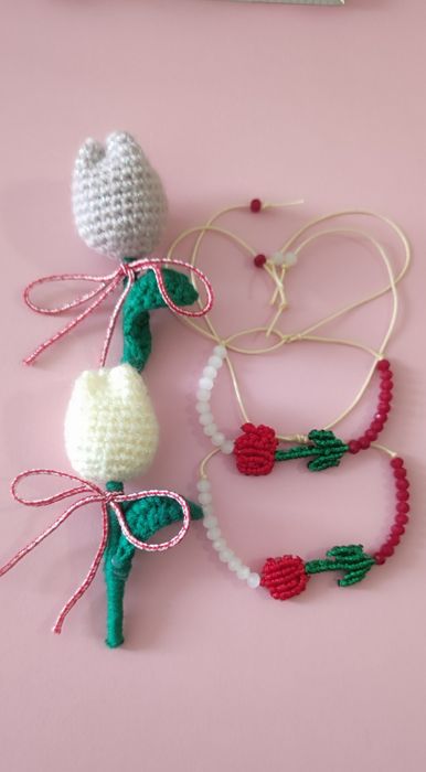 Брошка Лале-мартеница