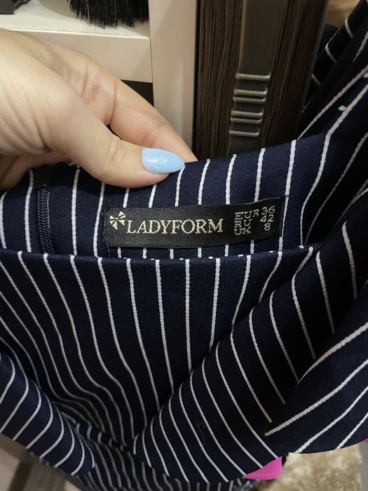 Дамски рокли