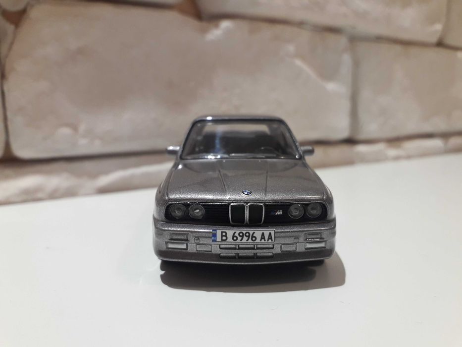 1:43 BMW M3 E30 - с рег. номер по избор - за колекция и подарък