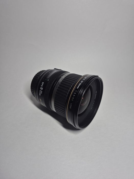 Широкоугольный объектив Canon 10-22