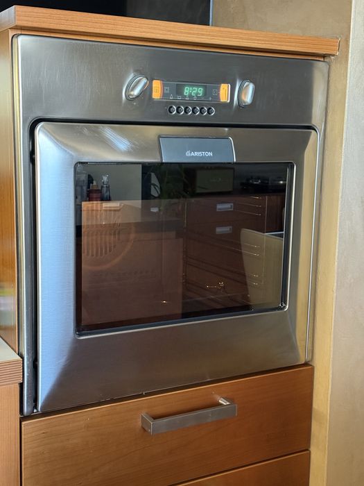 Фурна за вхраждане Ariston