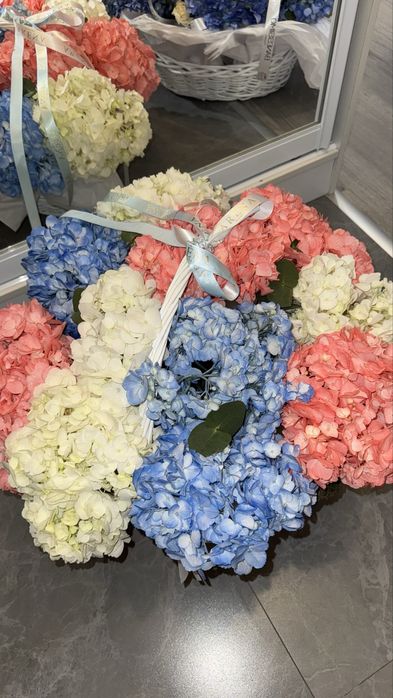 Срочно продаю цветы, они свежие