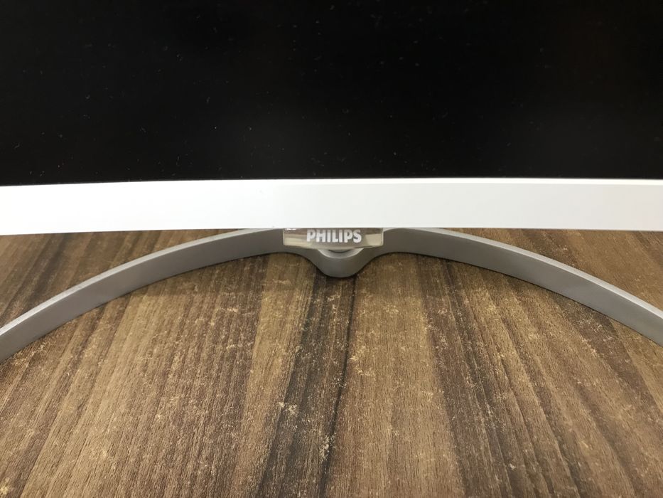 Монитор Philips 328e8q