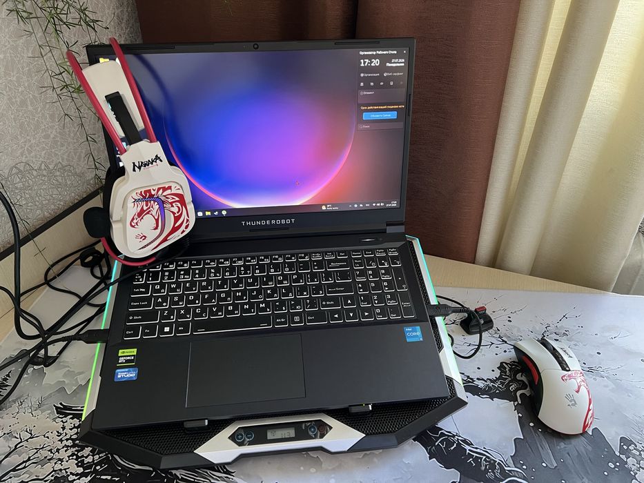 Игровой ноутбук THUNDEROBOT с допом