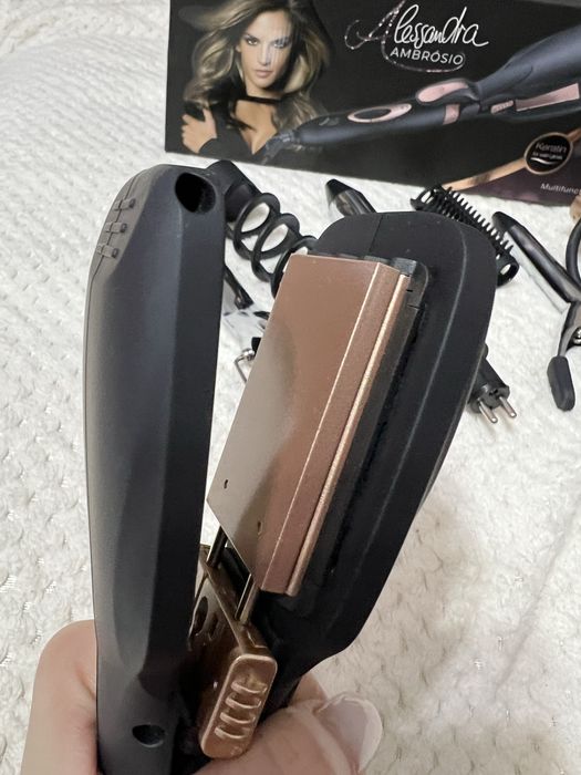 Ondulator multifunctional Alessandra Ambrosio