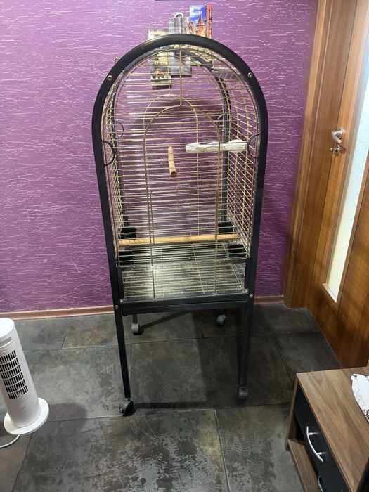 Клетка за голям папагал