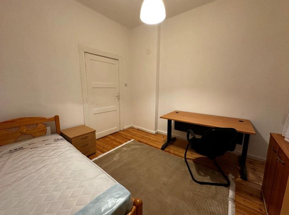 Дава се под наем Тристаен апартамент в София, Център - 80 кв.м за 550 € - Снимка #3