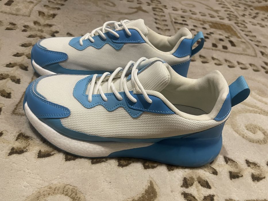 Кроссовки Saber размер 40