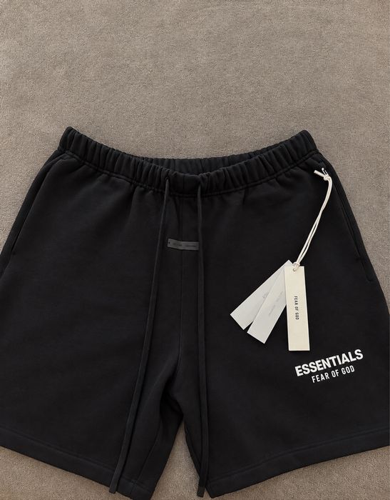 Essentials къси панталони