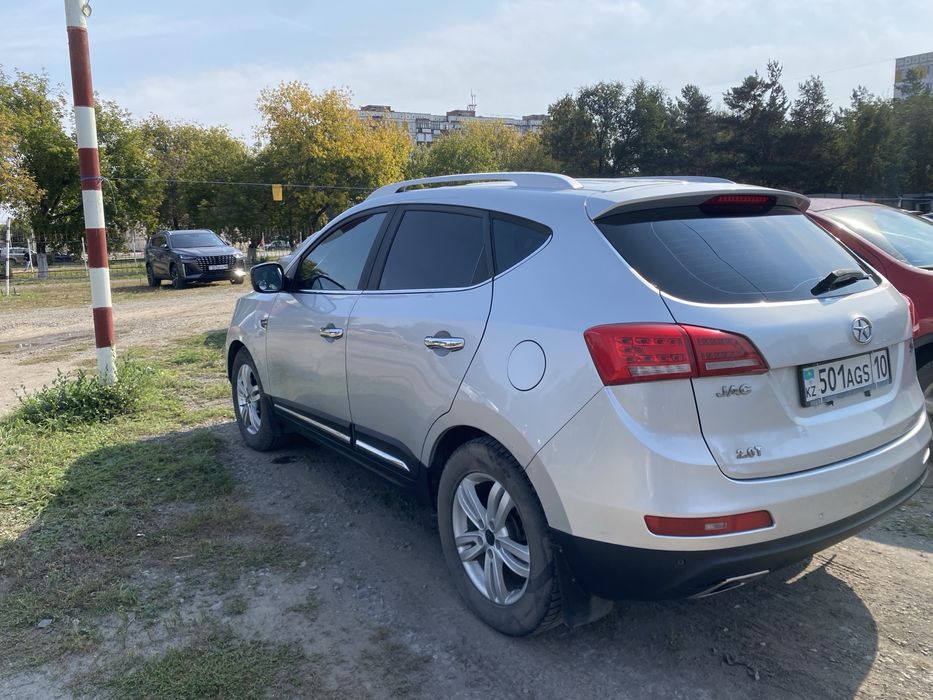 Продам JAC S5 в хорошем состояний