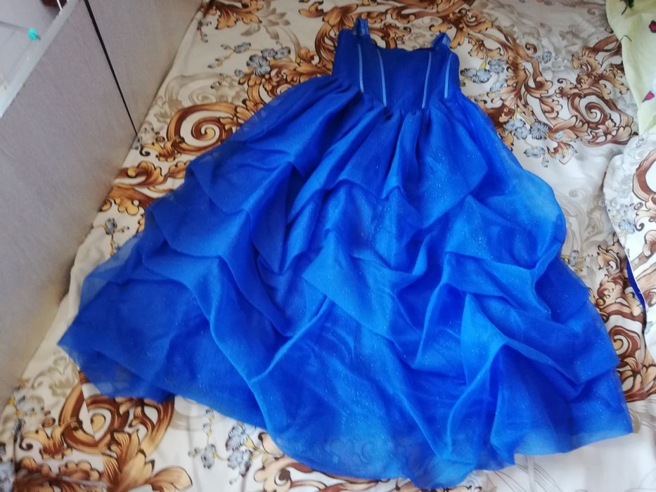 Праздничные наряды для маленьких принцесс.