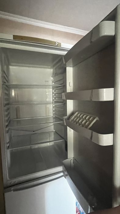 Холодильник на запчасти