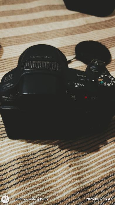 Фотоапарат Сони модел DSC-HX200V