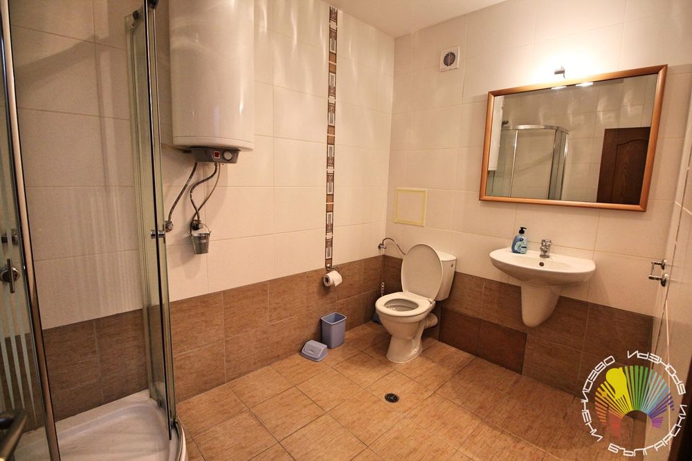 Дава се под наем Двустаен апартамент в Бургас, Лазур - 80 кв.м за 510 € - Снимка #9