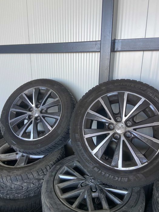 Гуми с джанти Пежо 205/55R16