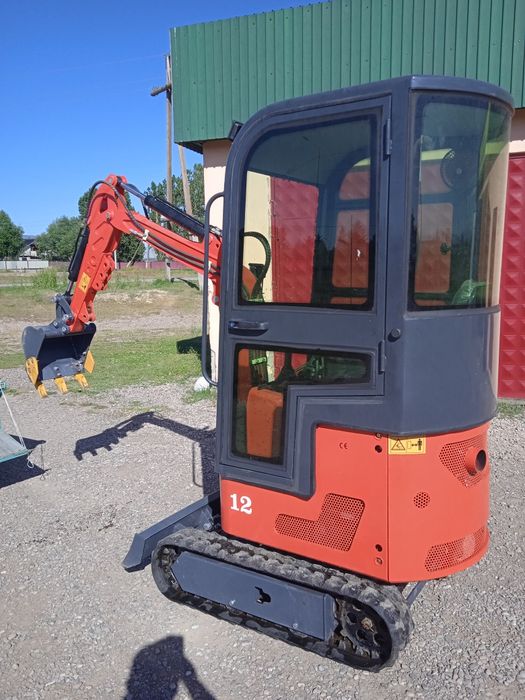 Мини  экскаватор