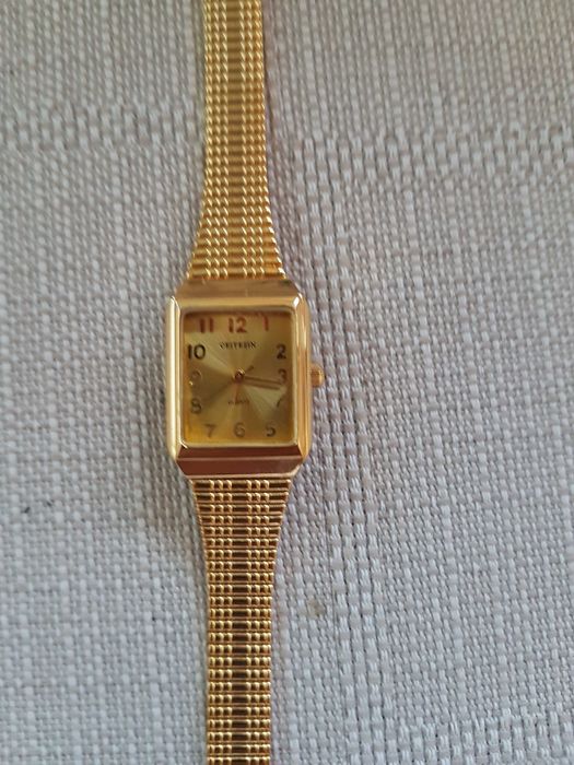 Часовник ръчен дамски