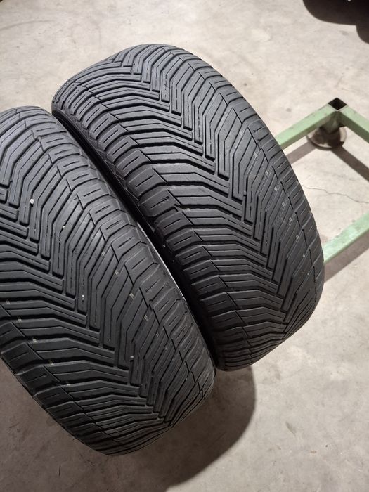2 Anvelopele de iarnă 215 55 r16 Michelin