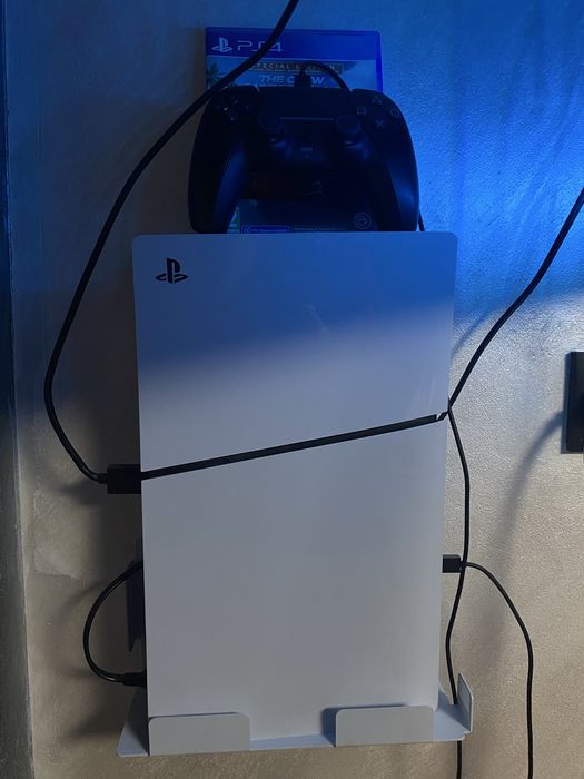 Vând Playstation 5 Slim 500GB, în perfectă stare .