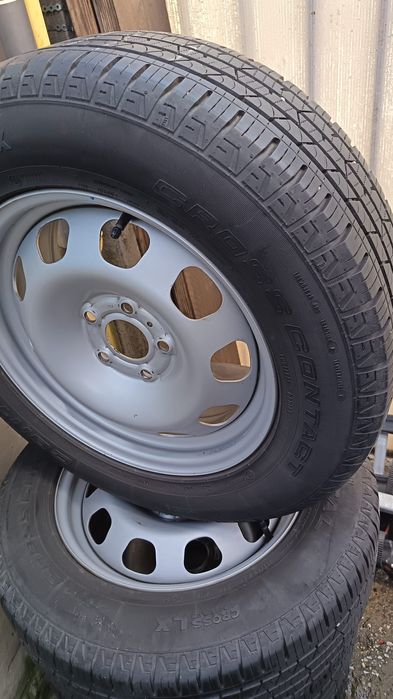 Jante că noi 5x114.3 + anvelope Iarnă Dacia Duster Renault