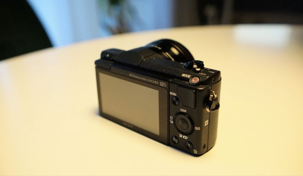Sony a5100 mirrorless 1.500 cadre
