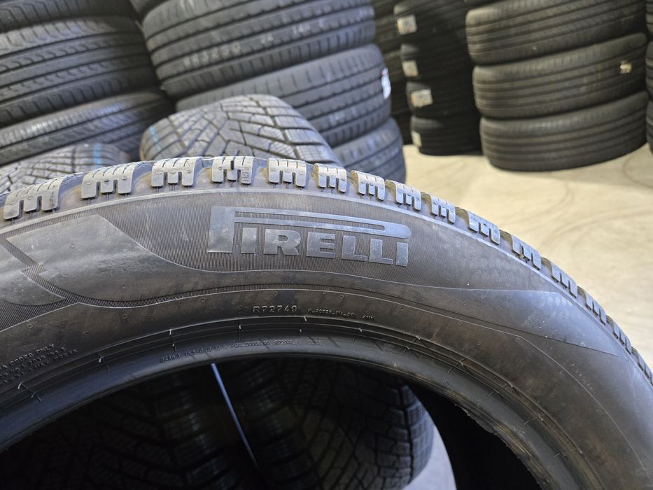 235/55/19 PIRELLI 4бр