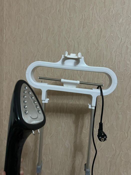 Паровой утюг новый